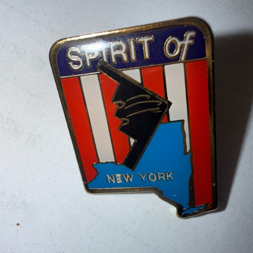 Spirit Of New York B-2 Stealth Bomber Lapel Pin P172